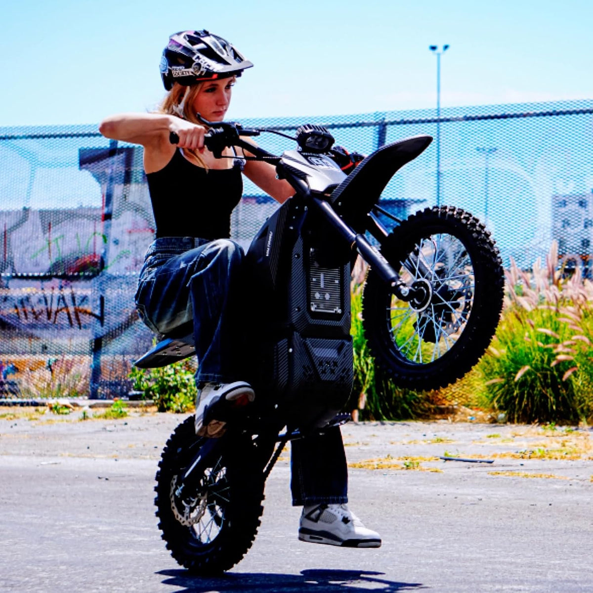 Electric Dirt Bike 3840W 48V for Adults Red | E-Dirt Bike 48V 23.4Ah, 40 MPH, 53-Mile Range, 200N·M Torque, Full Hydraulic Brakes & Dual Suspension